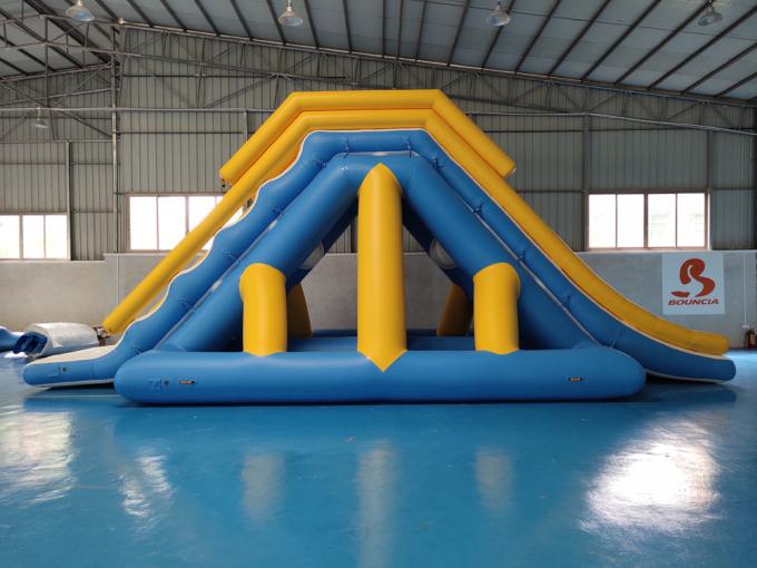0.9mm PVC Tarpaulin Giant Inflatable Floating Water Slide With TUV