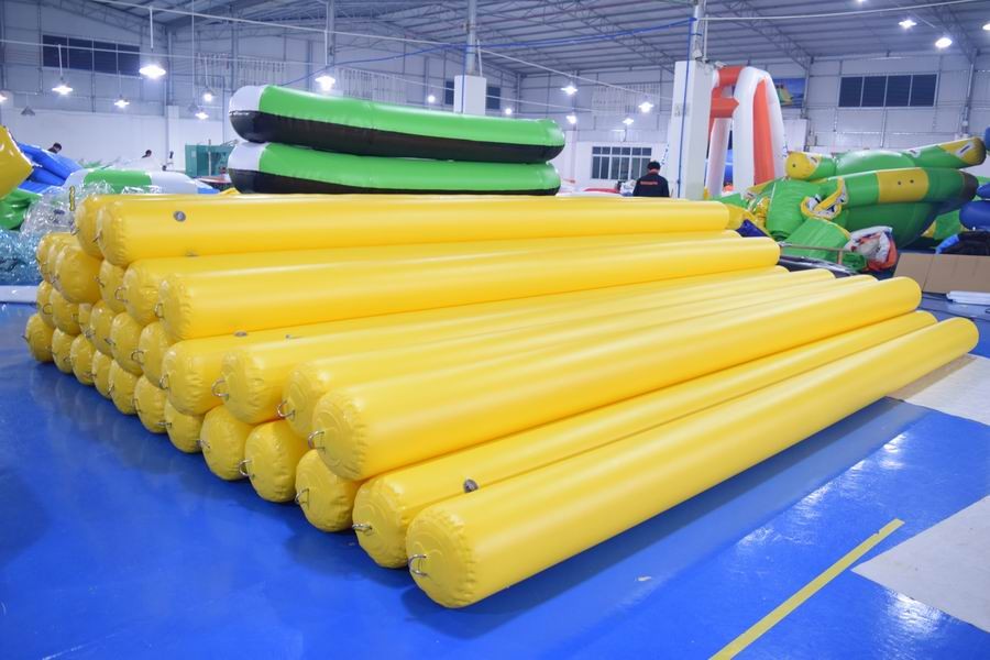 4.5m Long Inflatable Swim Buoy For Pool / Inflatable Tube With Anchor Ring
