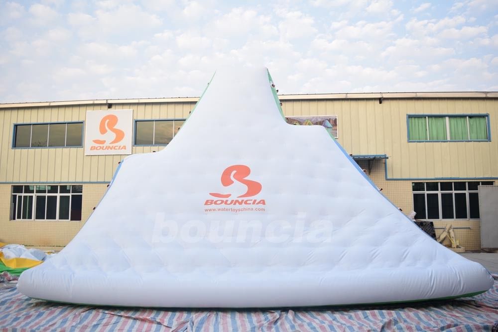 Giant Inflatable Floating Iceberg , Water Climbing Wall For Ocean